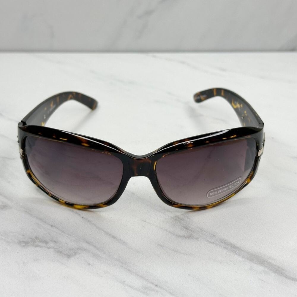 NWT Chico's Linear Gold Rhinestone Tortoise Sunglasses Gradient Smoke Lens ✨